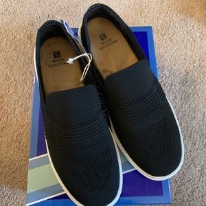 NWT NIB White Mountain Dynasty Black Stretch Slip On Sneakers 8.5